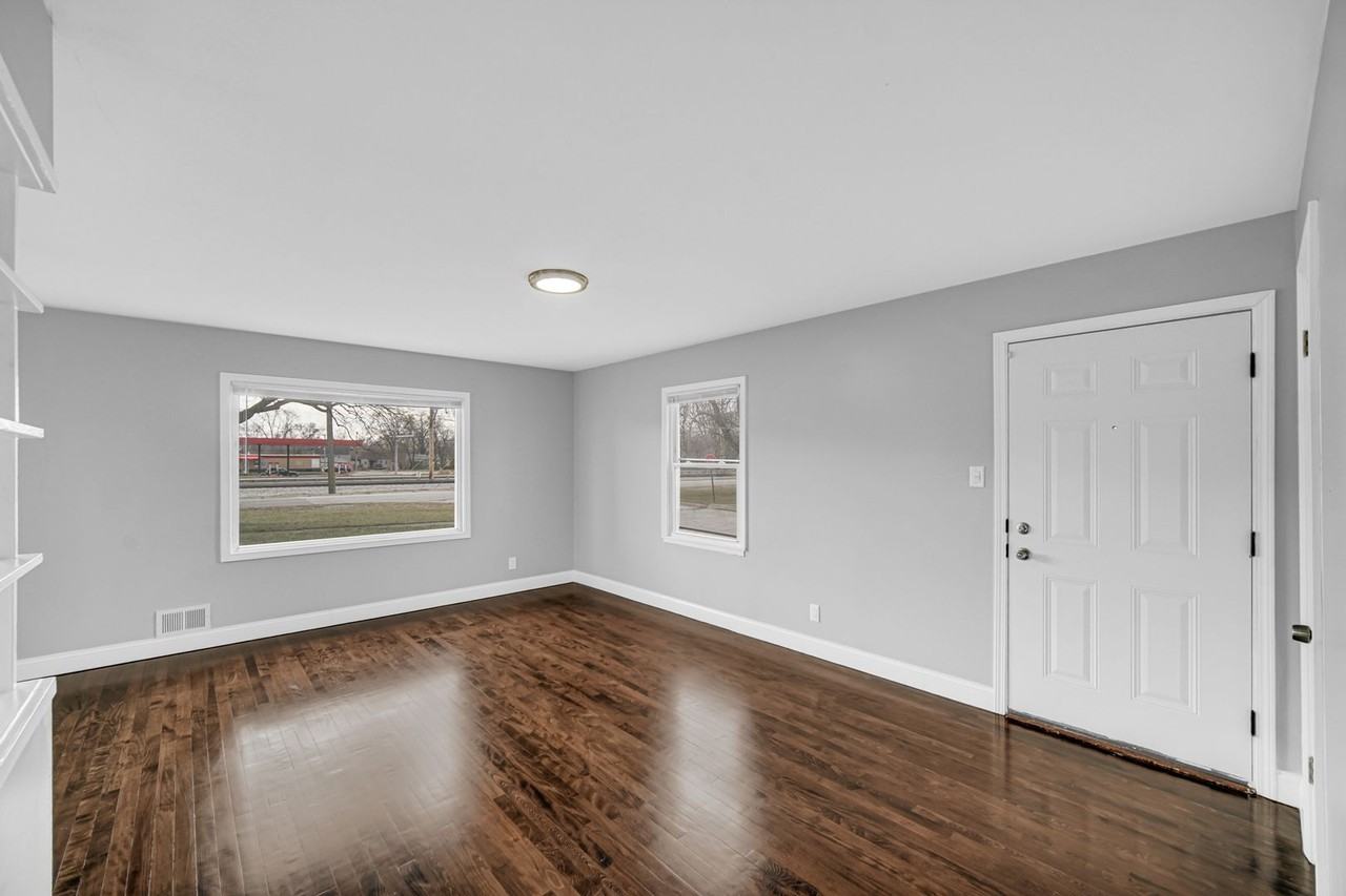 699 State St - Photo 7 of 16