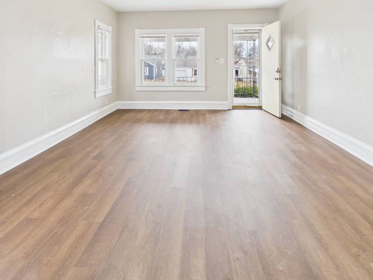 620 Grover St - Photo 3 of 24