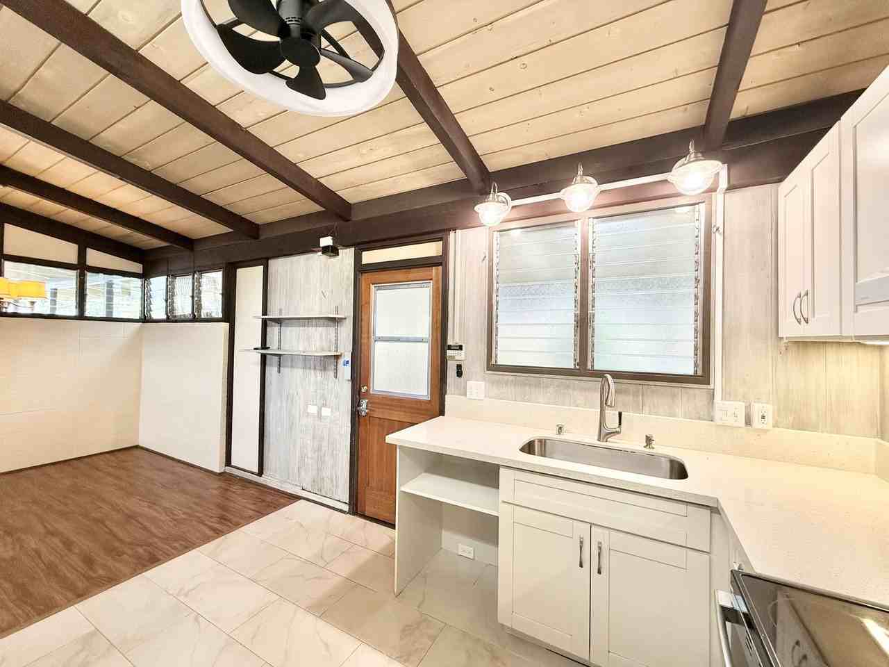 5147 Kilauea Ave - Photo 3 of 19