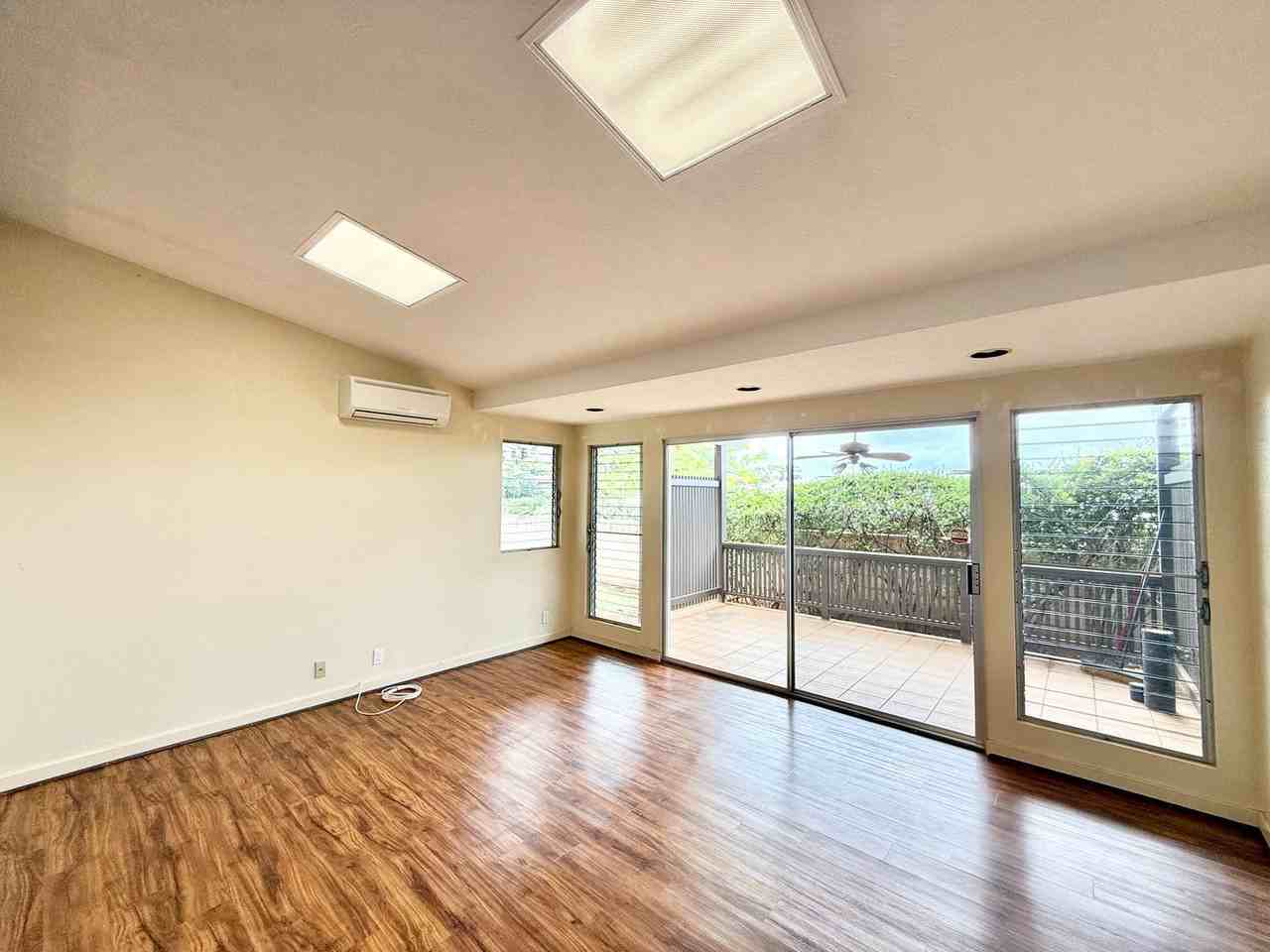 5147 Kilauea Ave - Photo 6 of 19