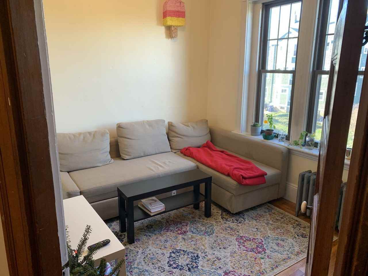 164 Saint Alphonsus St - Photo 5 of 10