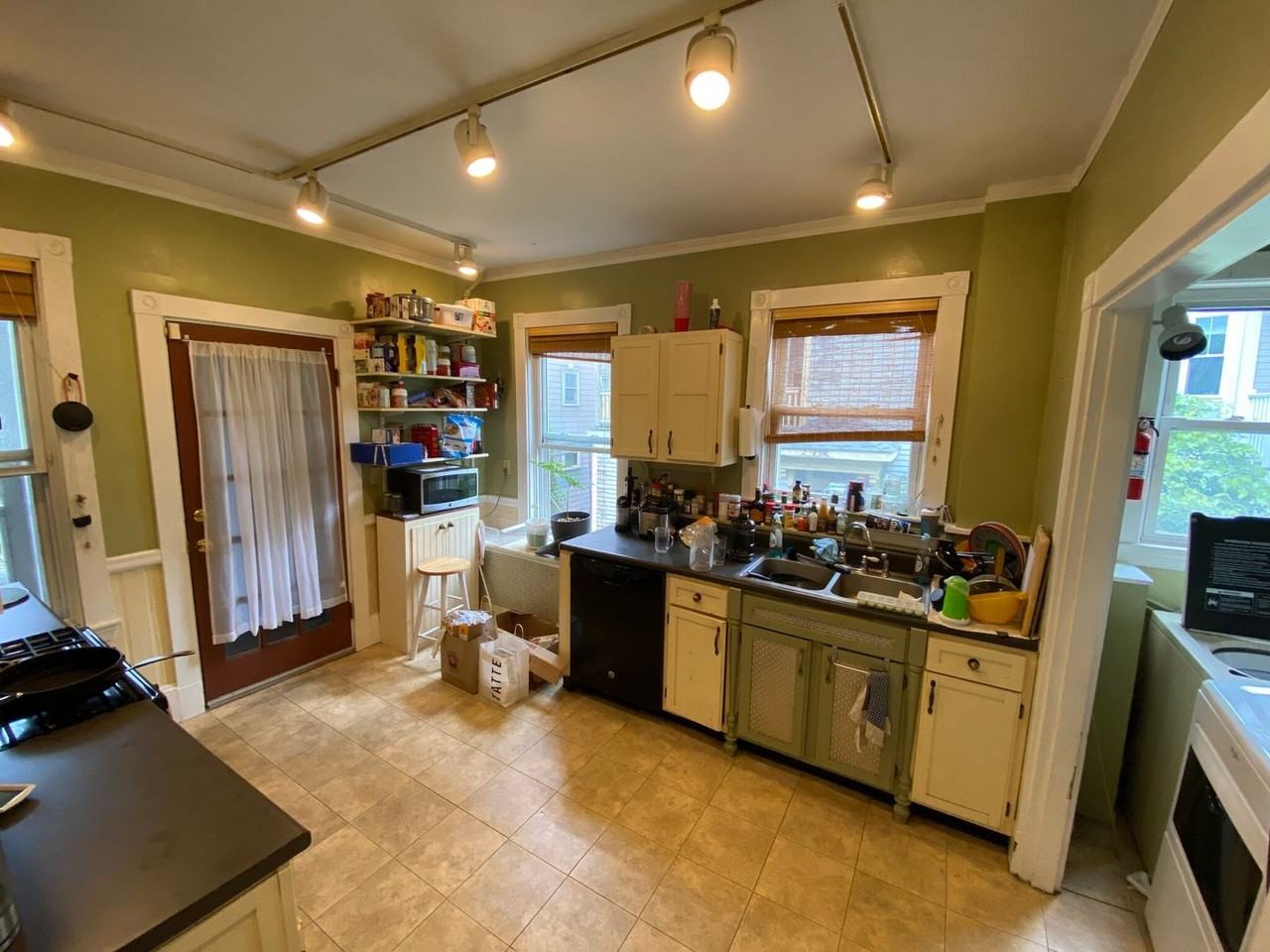 14 Oswald St - Photo 7 of 13