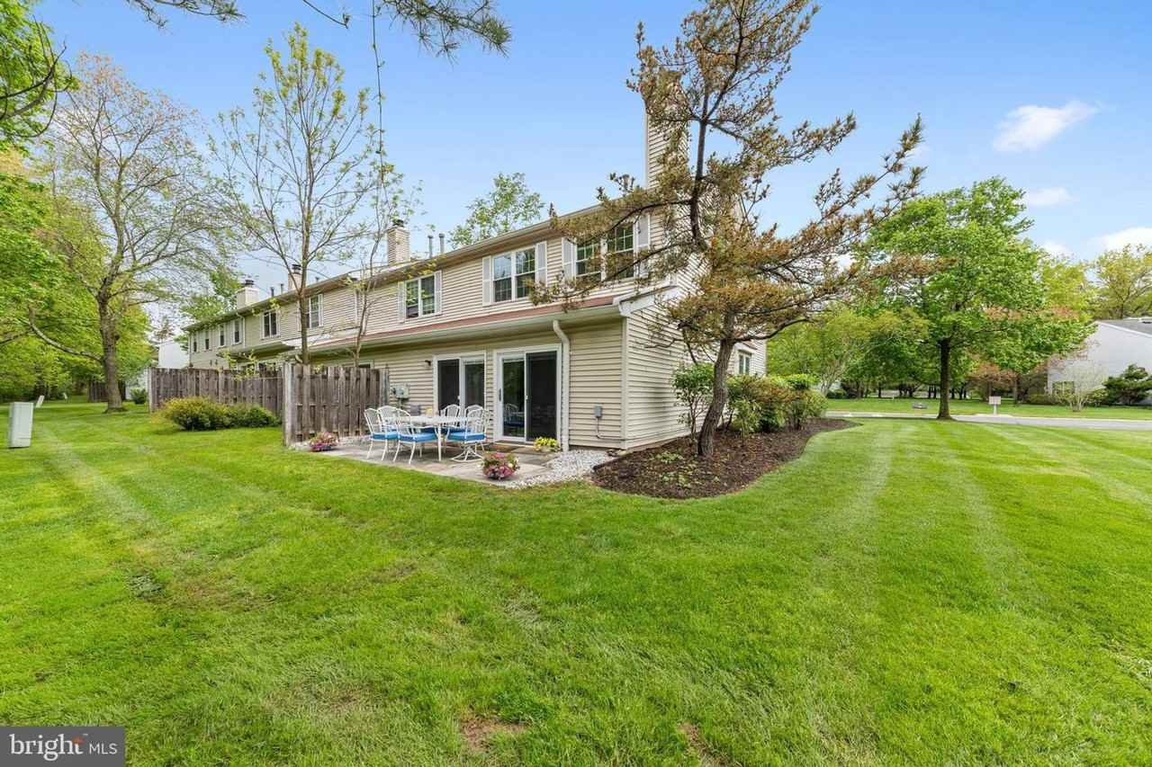 41 Quince Ct - Photo 4 of 33