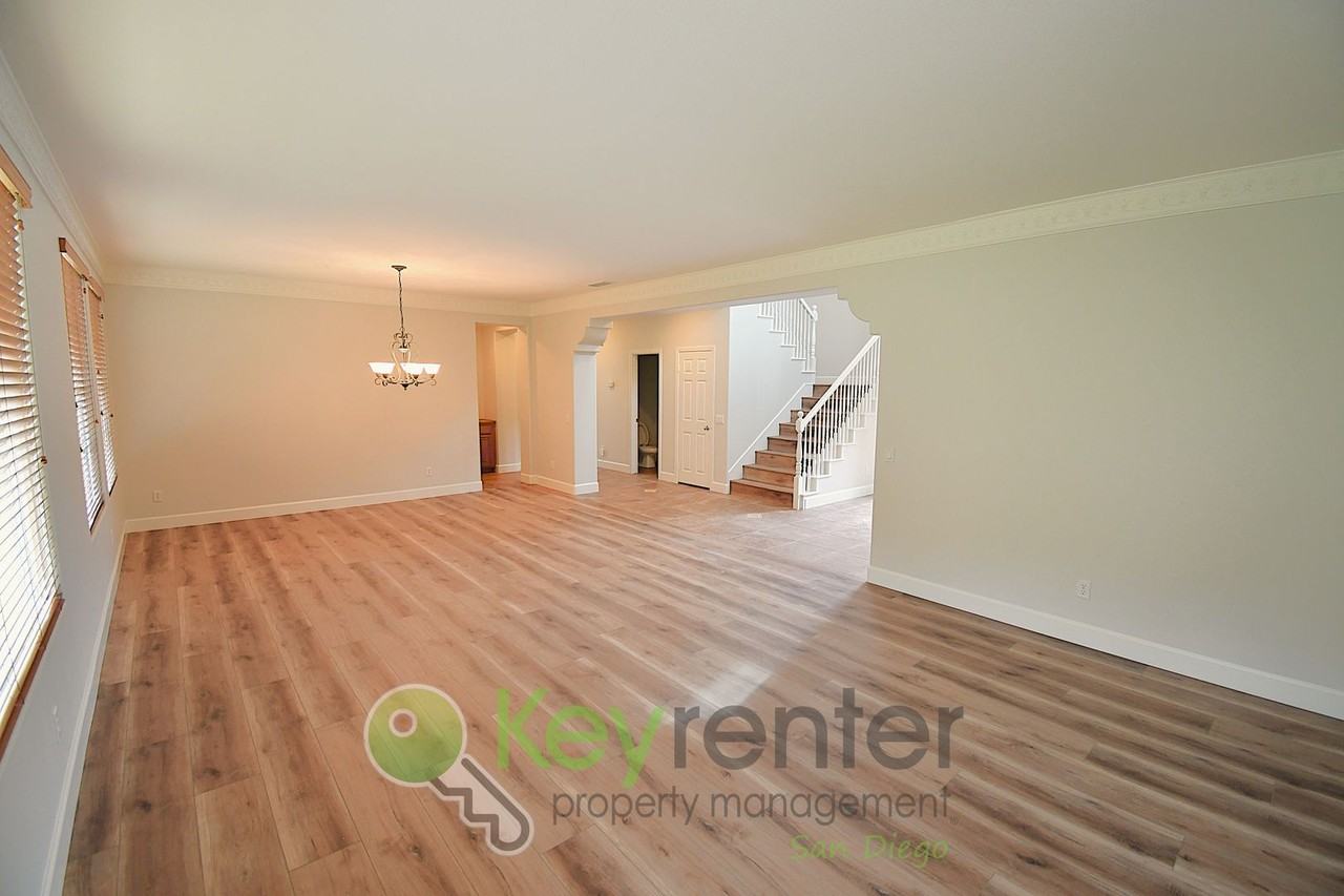 1439 Misty Sea Way - Photo 6 of 32