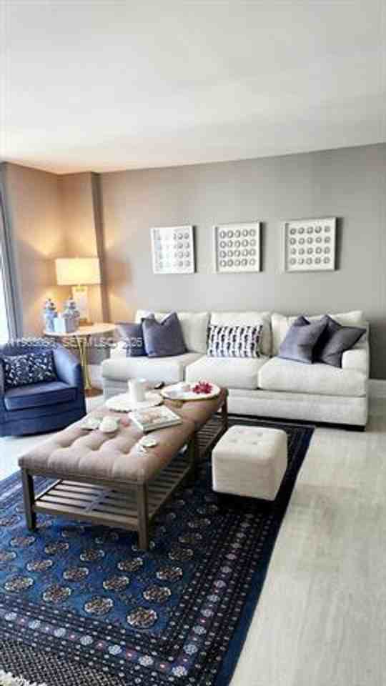 5701 5701 Collins Ave appt 905 - Photo 3 of 35