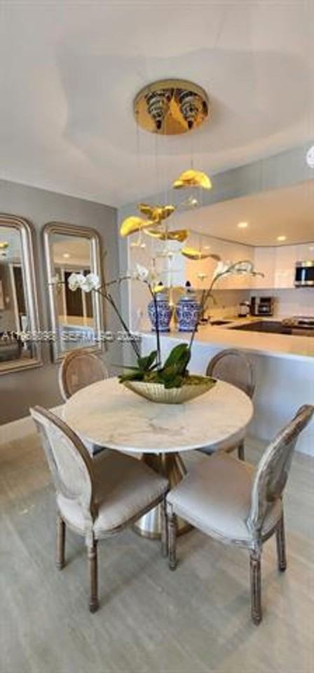 5701 5701 Collins Ave appt 905 - Photo 4 of 35