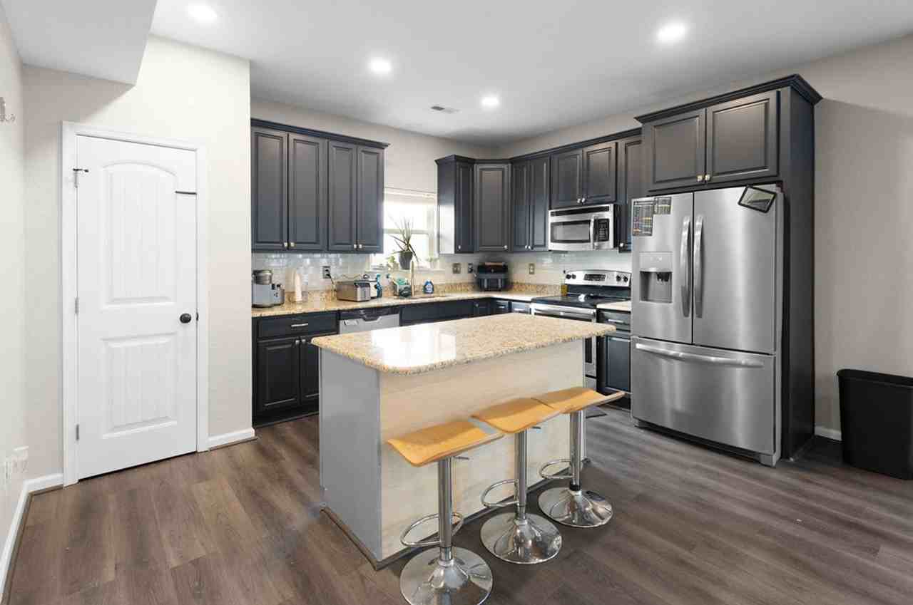 4016 Pughsville Rd - Photo 7 of 20