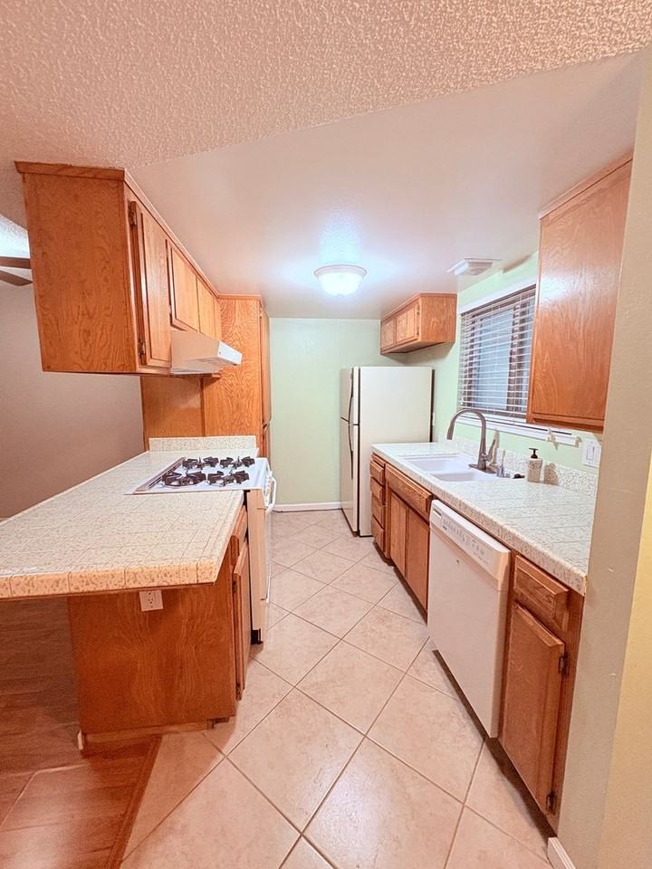 5959 Via Casitas - Photo 2 of 12