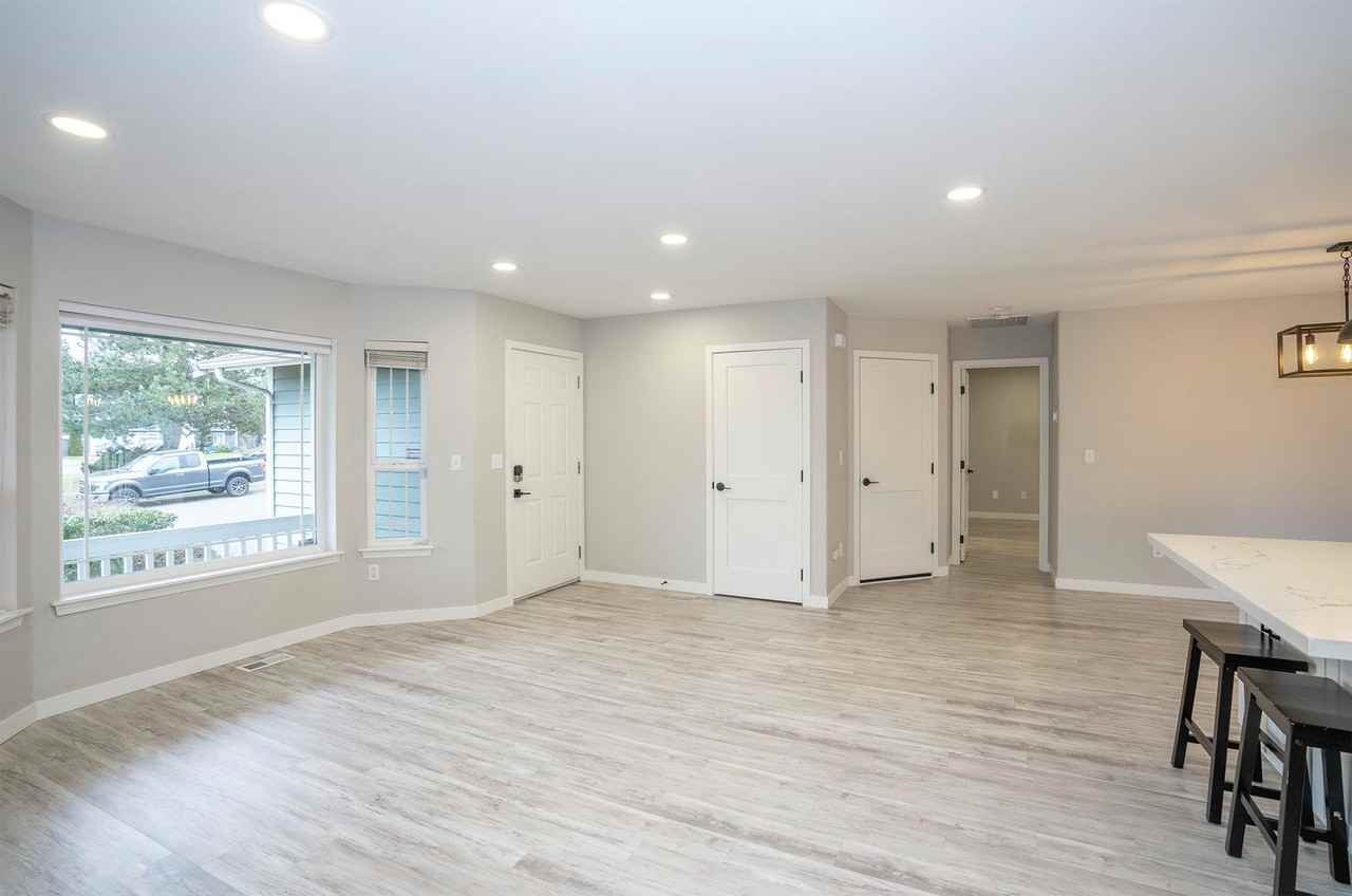 2416 157th Street Ct E - Photo 5 of 44