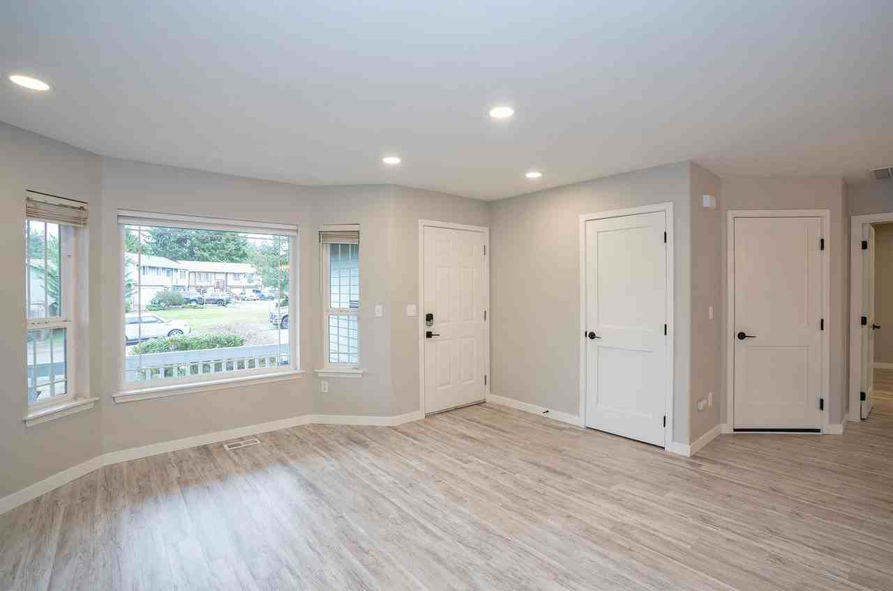 2416 157th Street Ct E - Photo 6 of 44