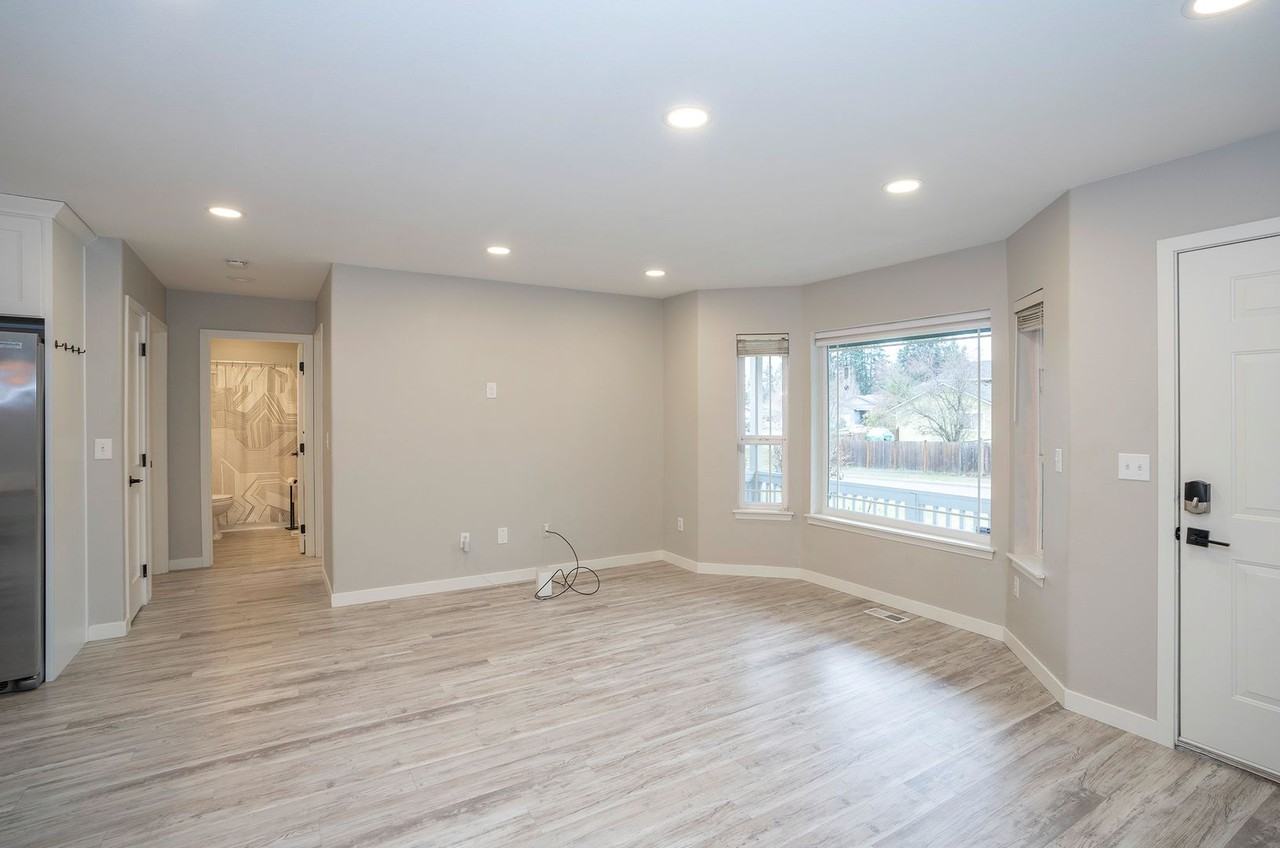 2416 157th Street Ct E - Photo 7 of 44