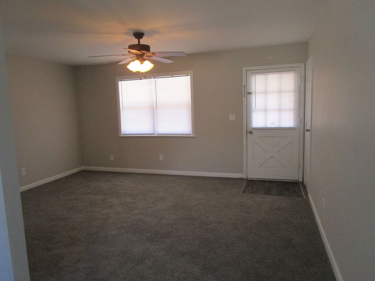 2720 Tindal Rd - Photo 2 of 9