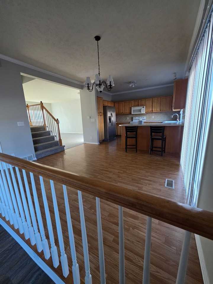 18804 Orchard Ave - Photo 6 of 20