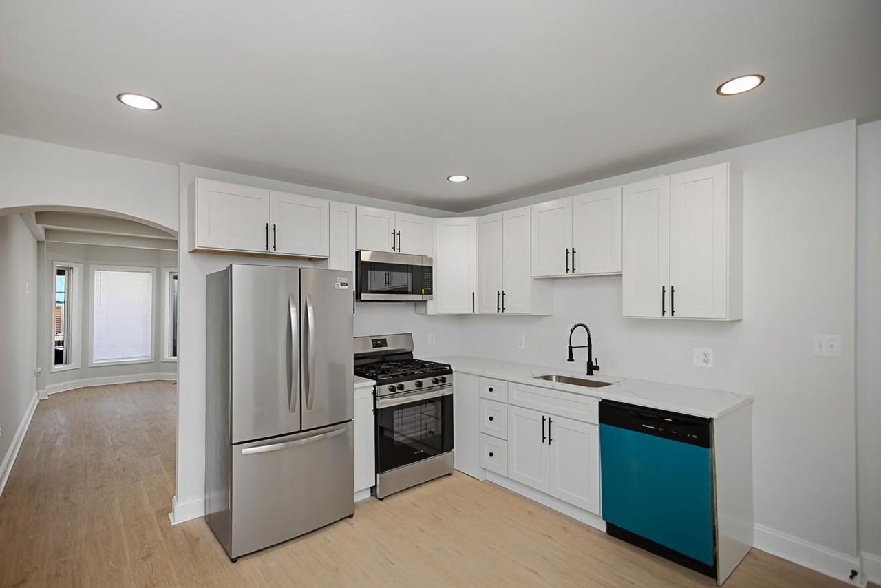 304 S Augusta Ave - Photo 4 of 26