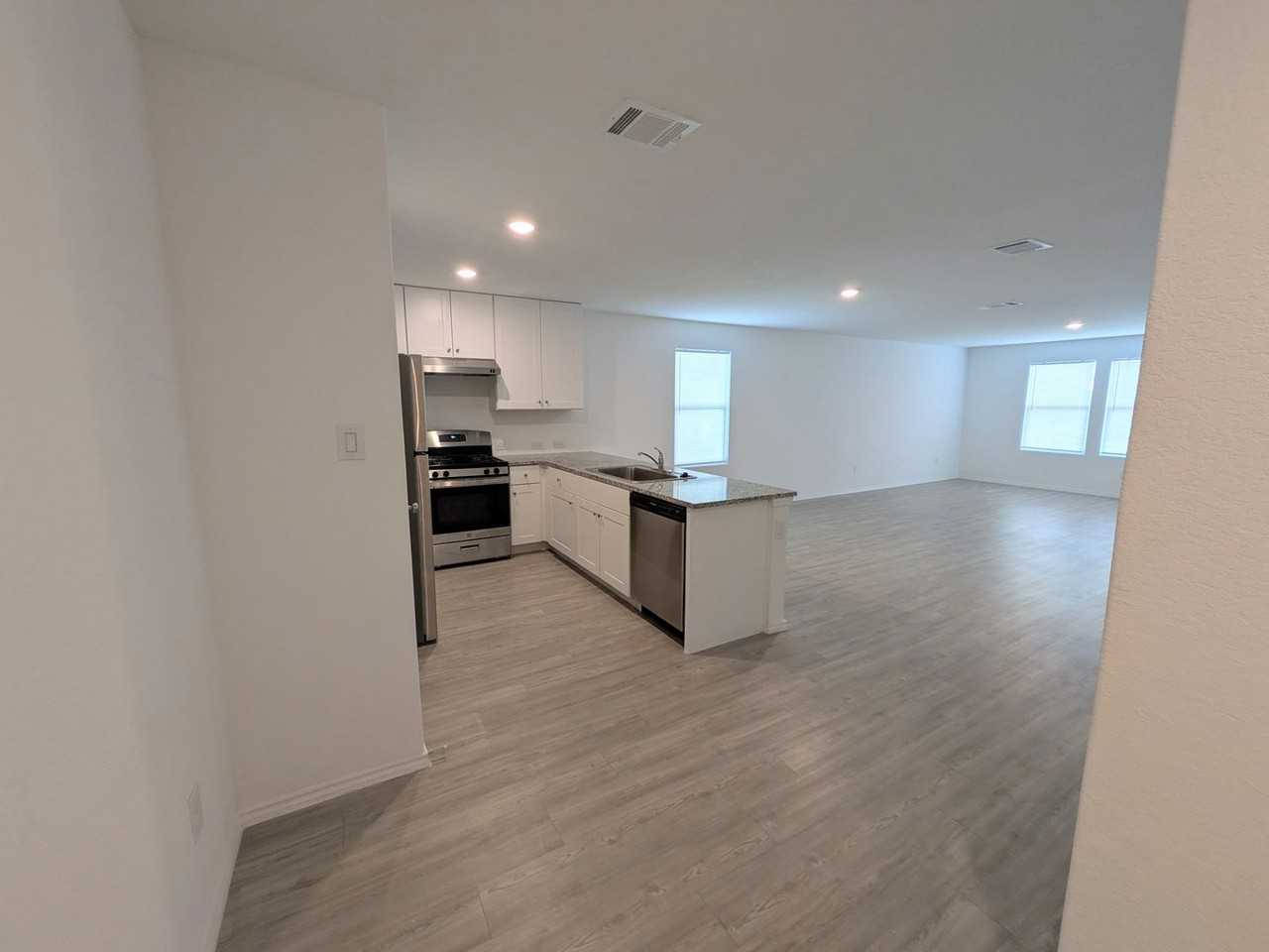 2765 Green Finch - Photo 4 of 33