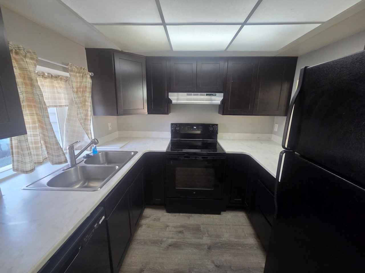 2237 S Decatur St - Photo 3 of 14