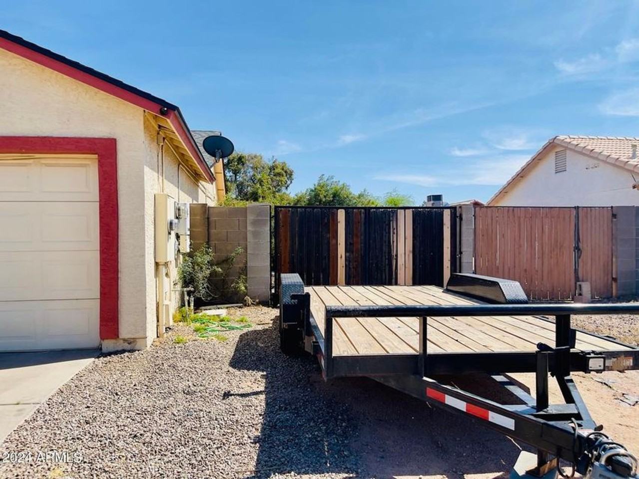 1207 E Avenida Luna - Photo 2 of 19