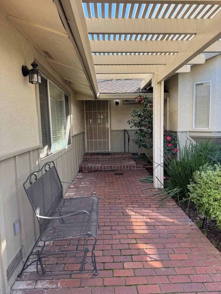 1408 Mello Pl - Photo 3 of 16