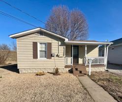 836 Pine St - Photo 1 of 1