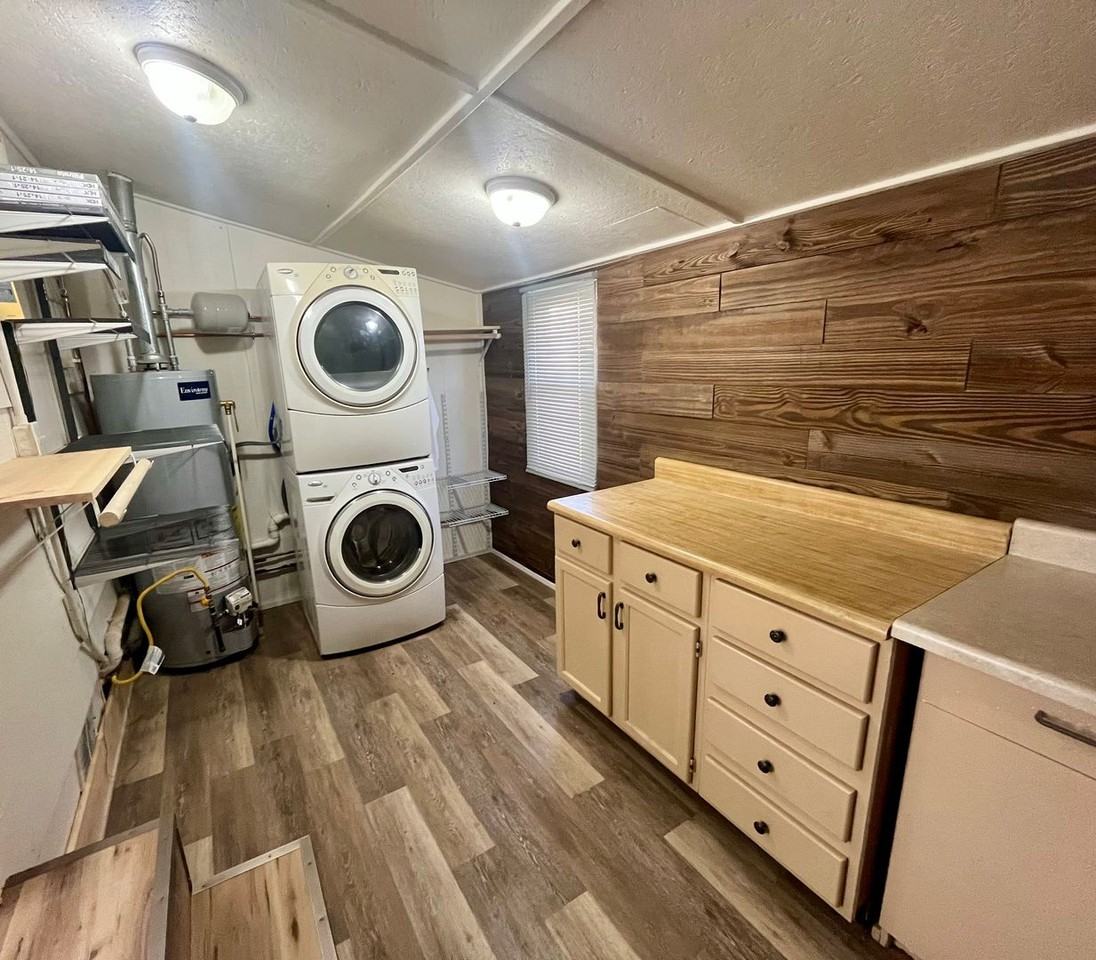 836 Pine St - Photo 5 of 8