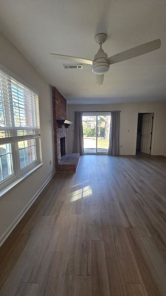 1688A Pearlott St - Photo 3 of 20