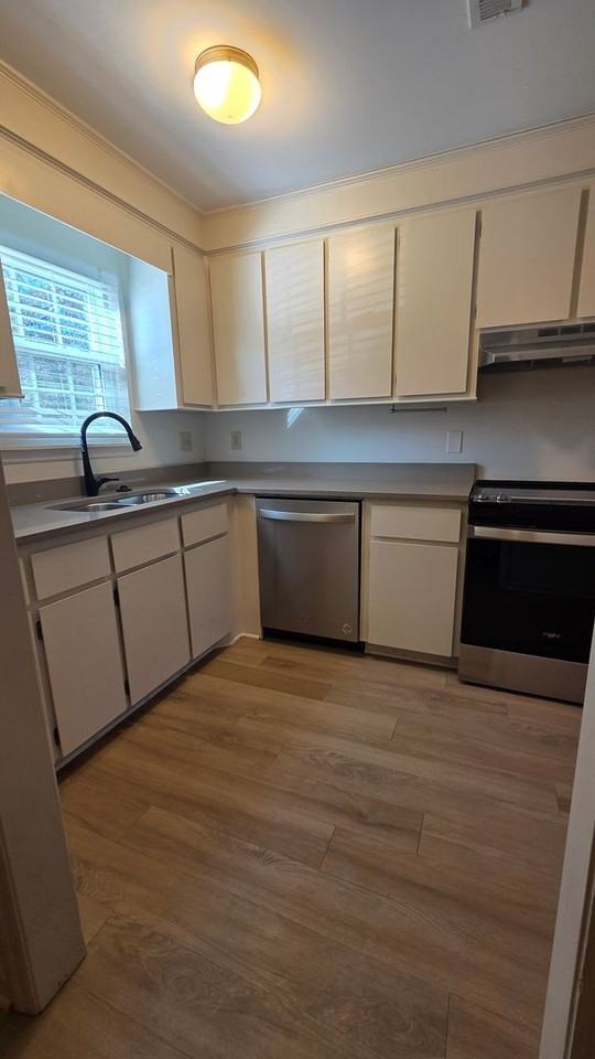 1688A Pearlott St - Photo 6 of 20