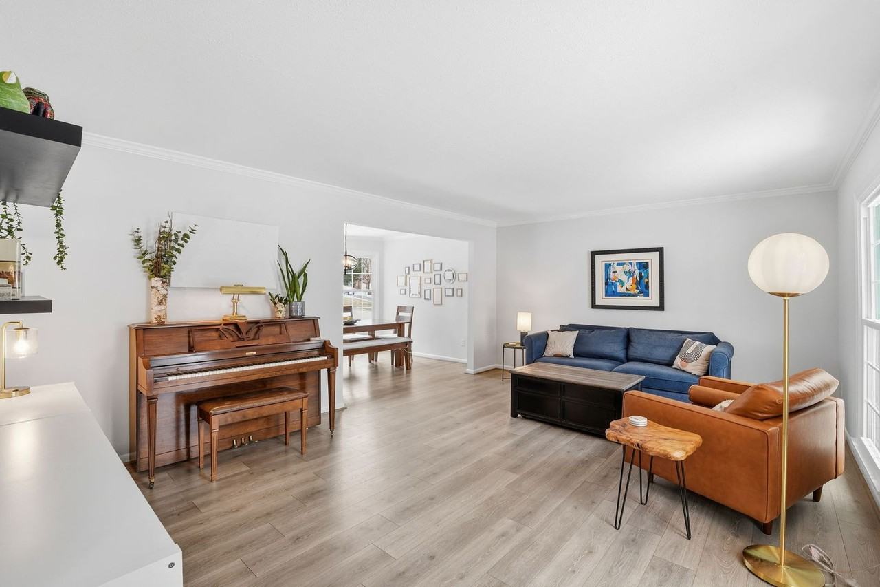 2207 Victor Ct - Photo 4 of 40