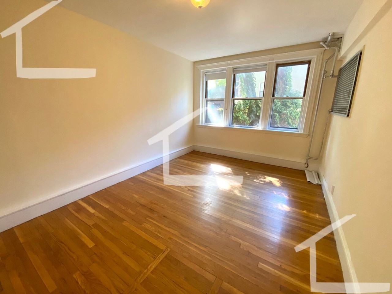 54 Lothian Rd - Photo 3 of 17