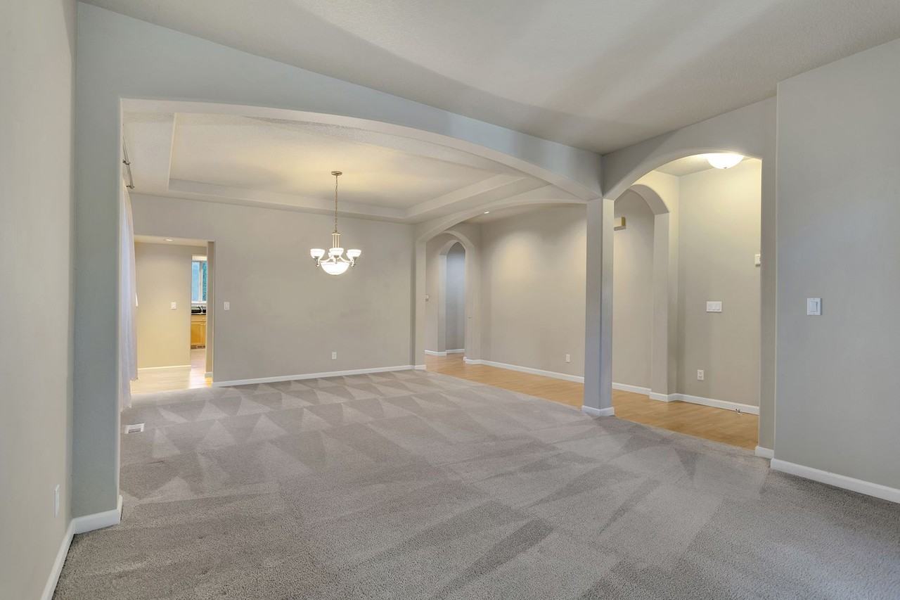 21114 Nw Galice Ln - Photo 6 of 32