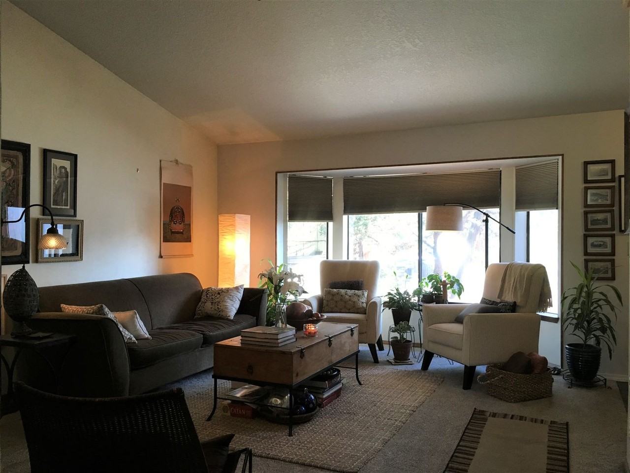 1614 Ne Cackler Ln - Photo 5 of 19