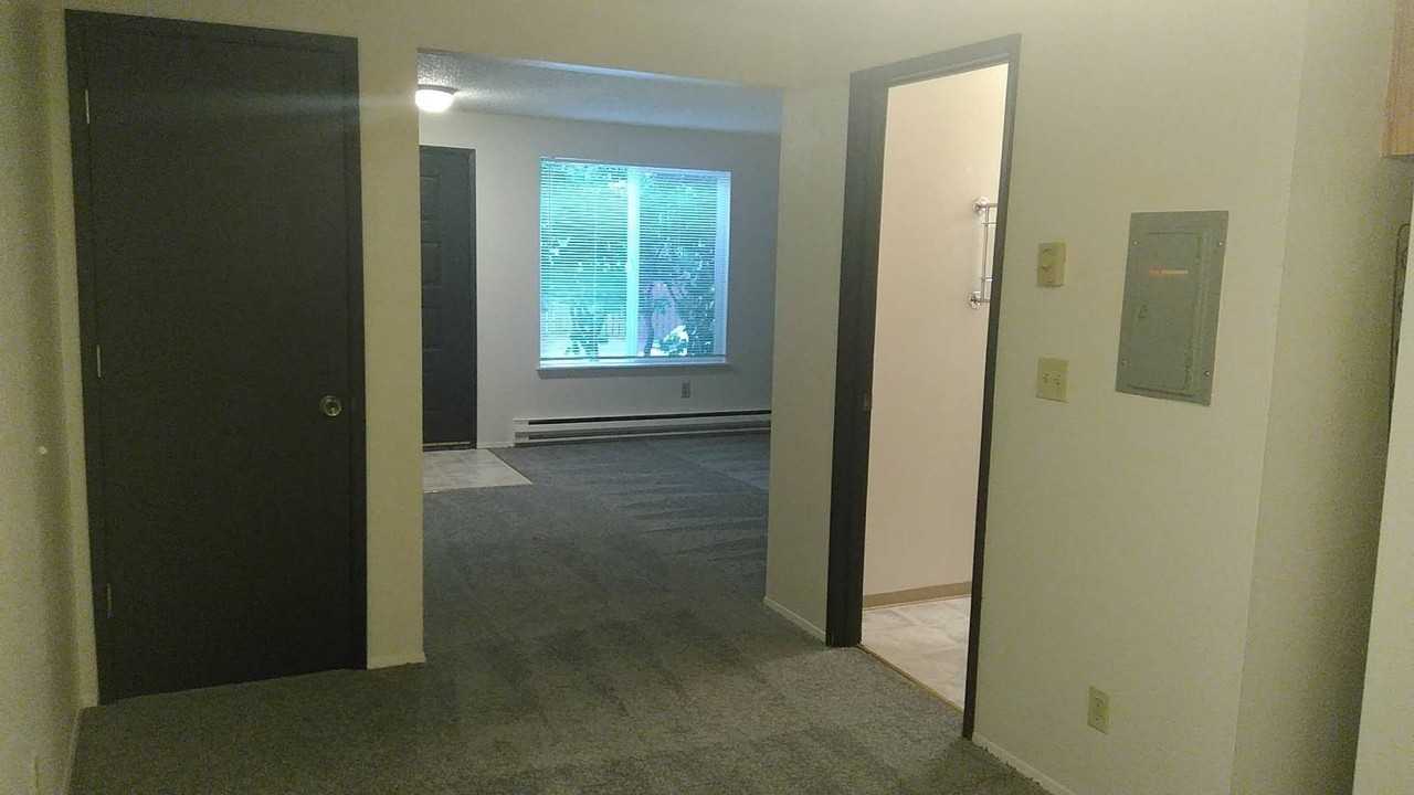 616-18 - Photo 3 of 11