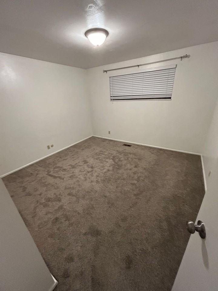 1591 S 800 E - Photo 7 of 14