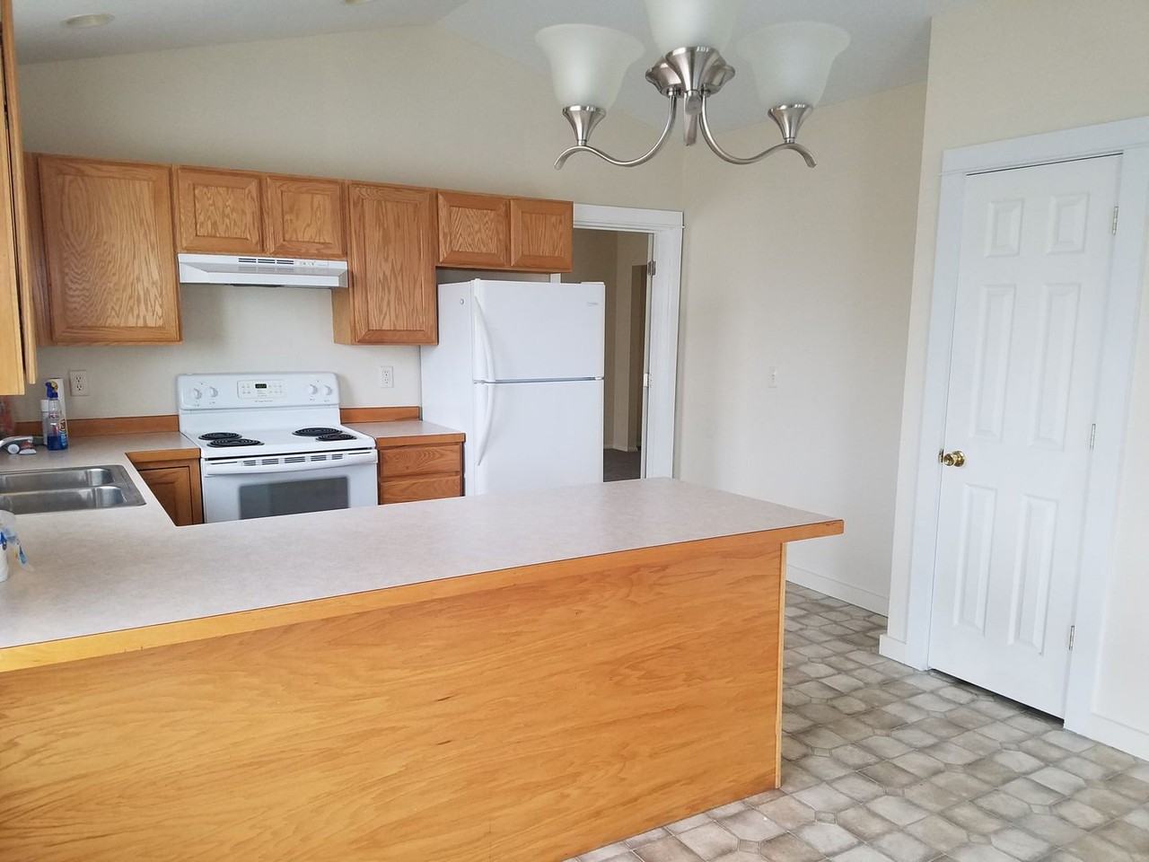 800 W Central Ave #A - Photo 2 of 10