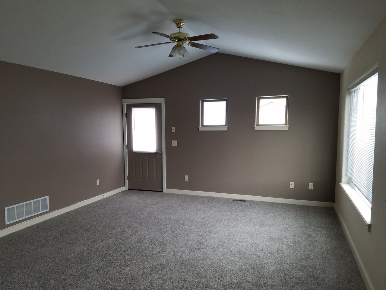 800 W Central Ave #A - Photo 3 of 10