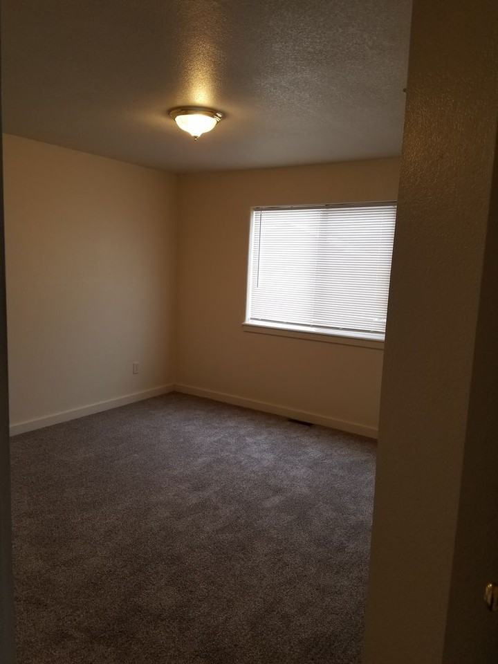 800 W Central Ave #A - Photo 6 of 10