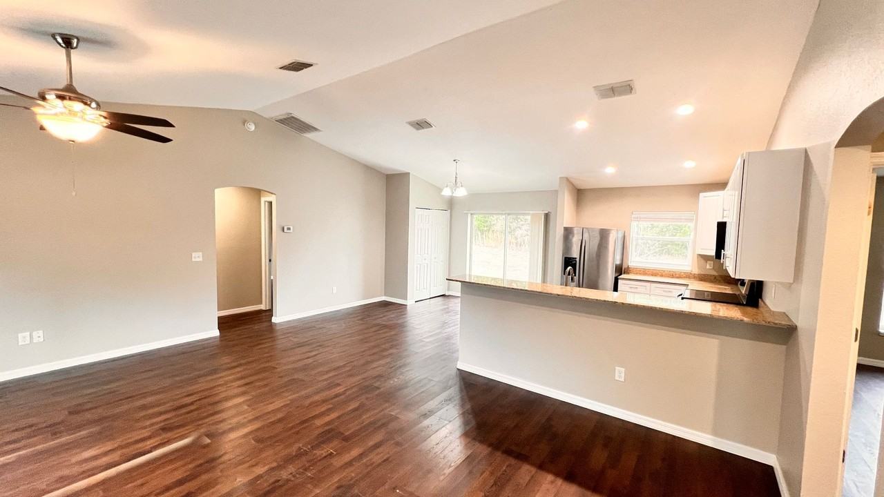 16118 Sw 27th Terrace Rd - Photo 2 of 29