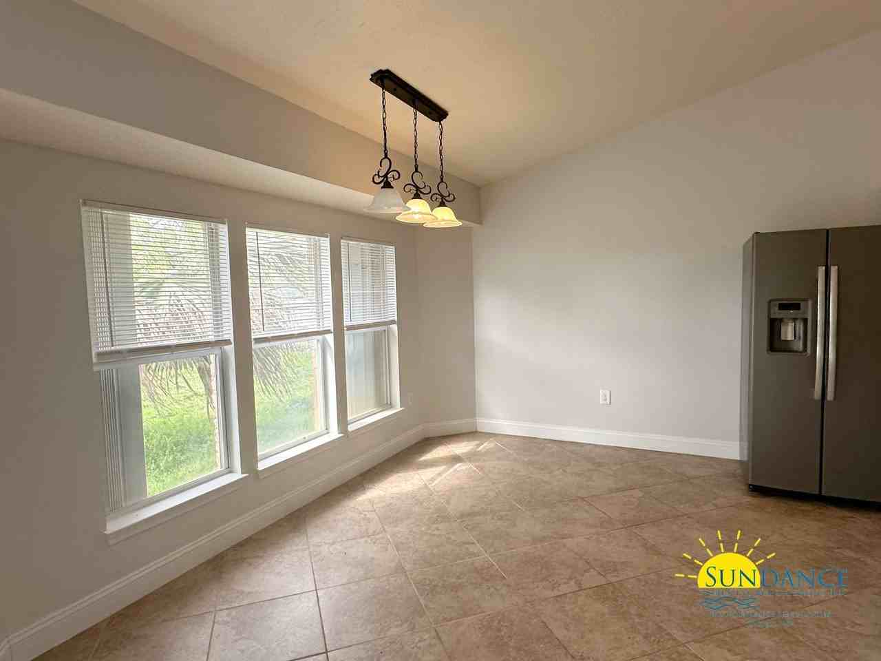 8291 Telford Ct - Photo 4 of 14