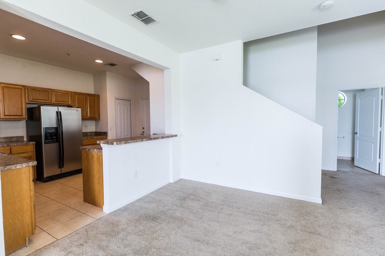 1568 Portofino Meadows Blvd - Photo 7 of 27