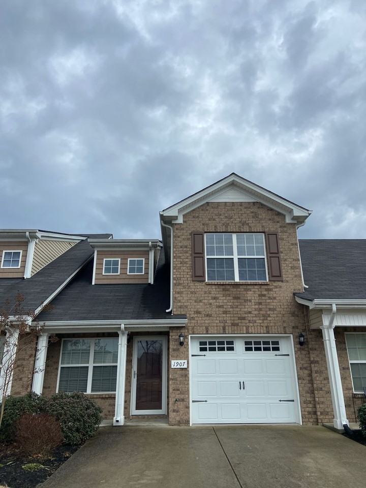 1907 Calydon Ct - Photo 3 of 22