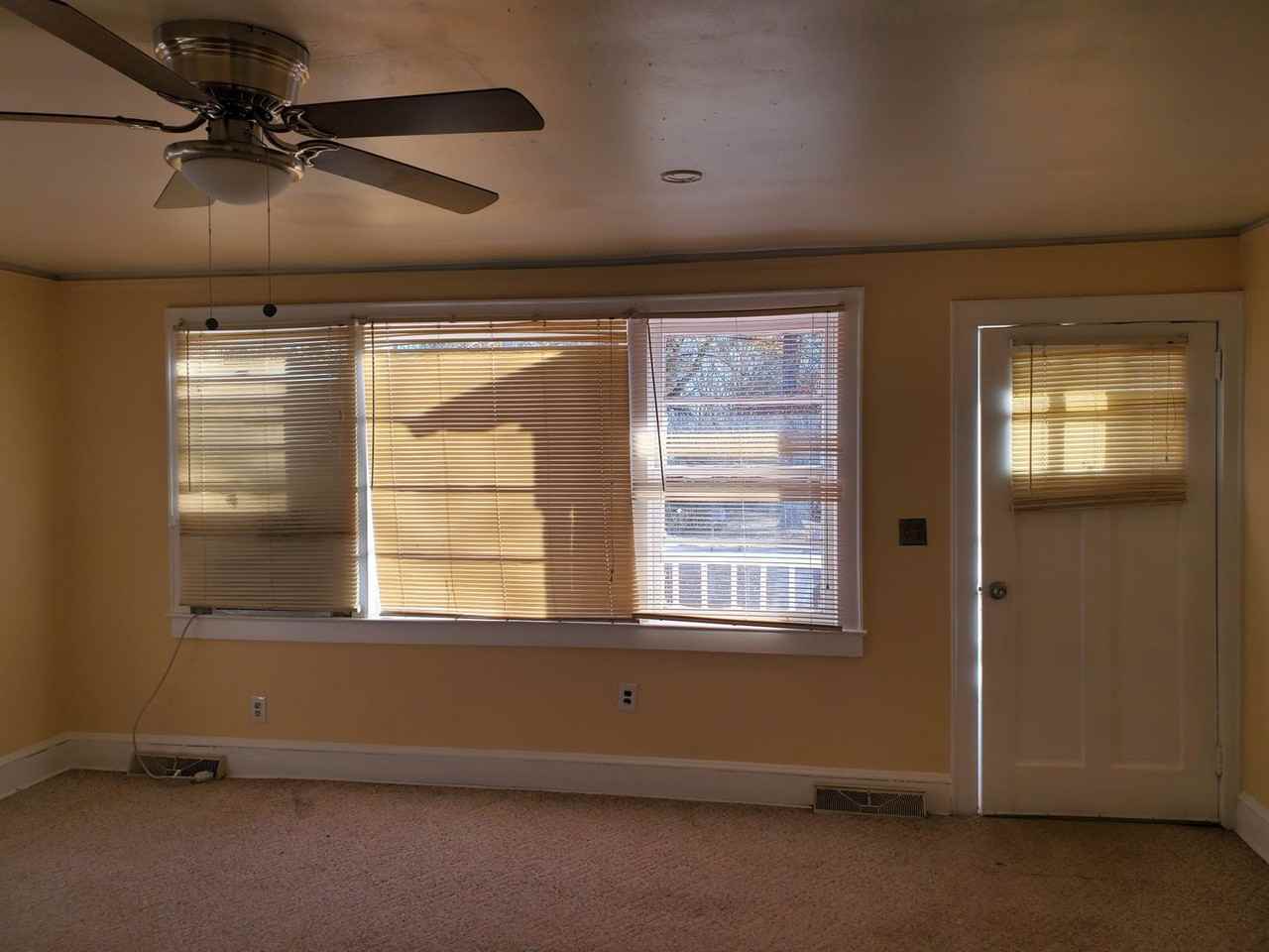 140 Glenn Rd - Photo 6 of 10