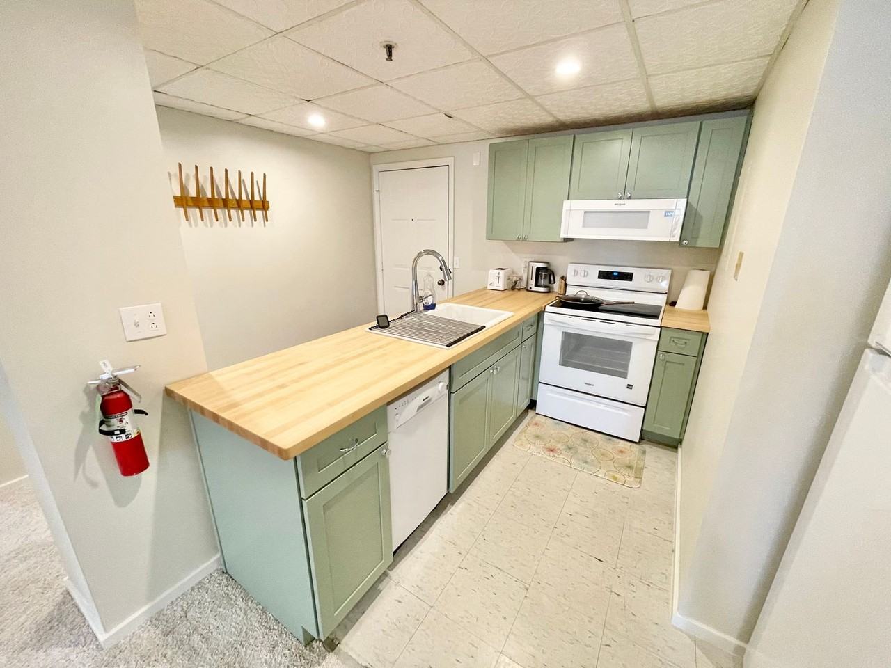 131 Main St #508 - Photo 4 of 17