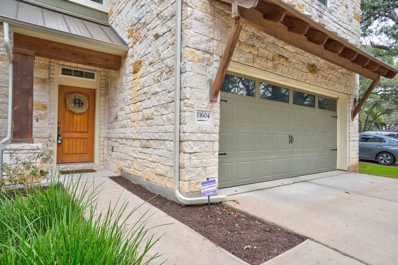 11604 Sierra Nevada - Photo 2 of 46