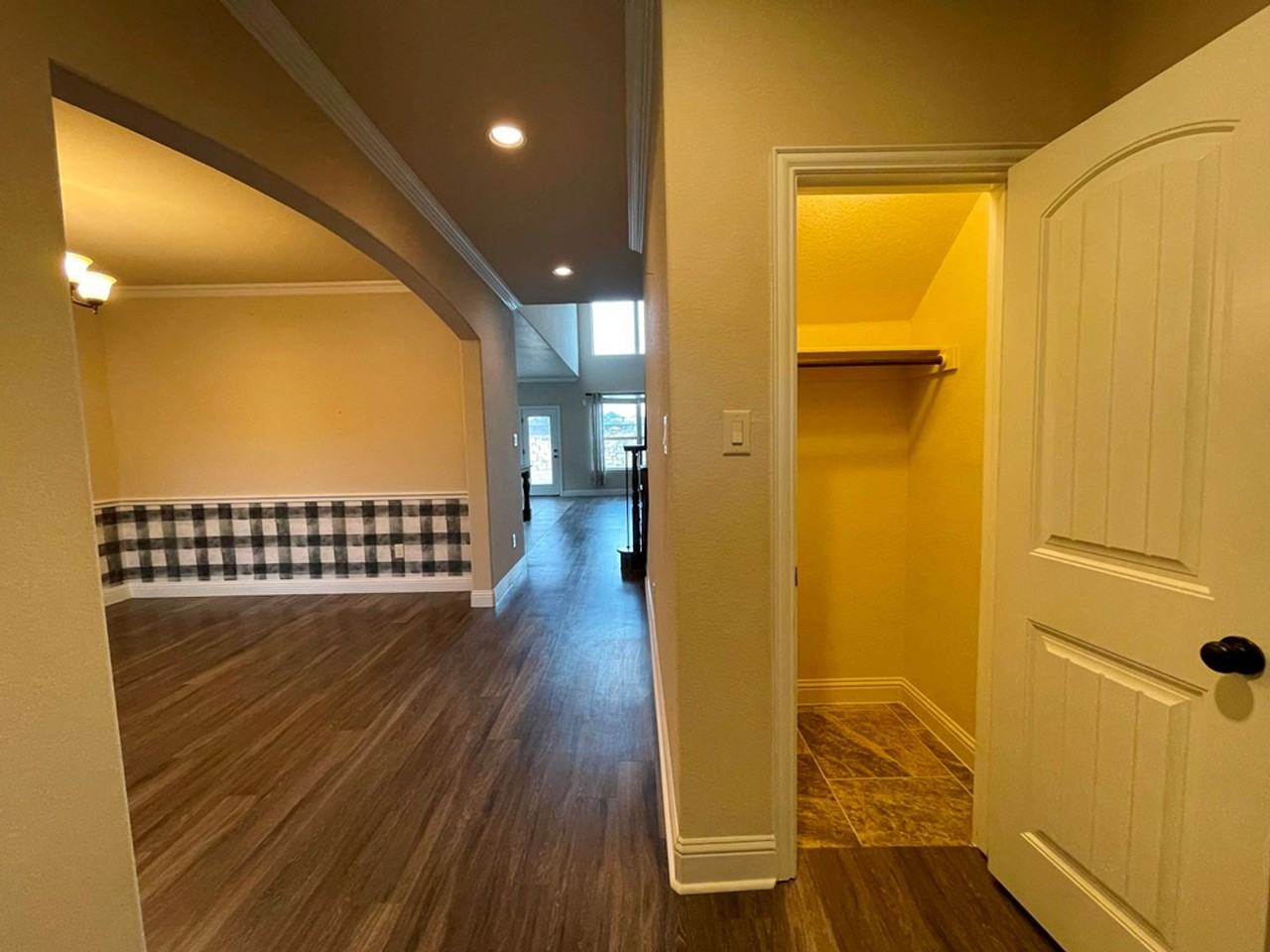 433 Mistflower Springs Dr - Photo 3 of 47