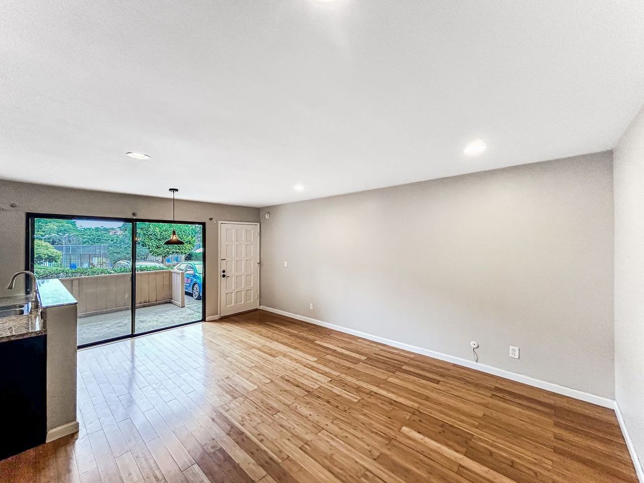 4313 5th Ave - Photo 4 of 15