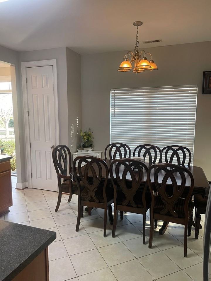 7716 Royal Park Ln - Photo 5 of 20