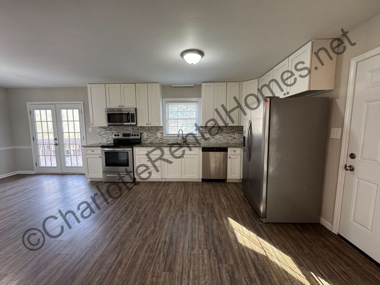 9519 Central Dr - Photo 3 of 13