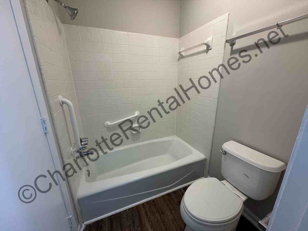 9519 Central Dr - Photo 5 of 13