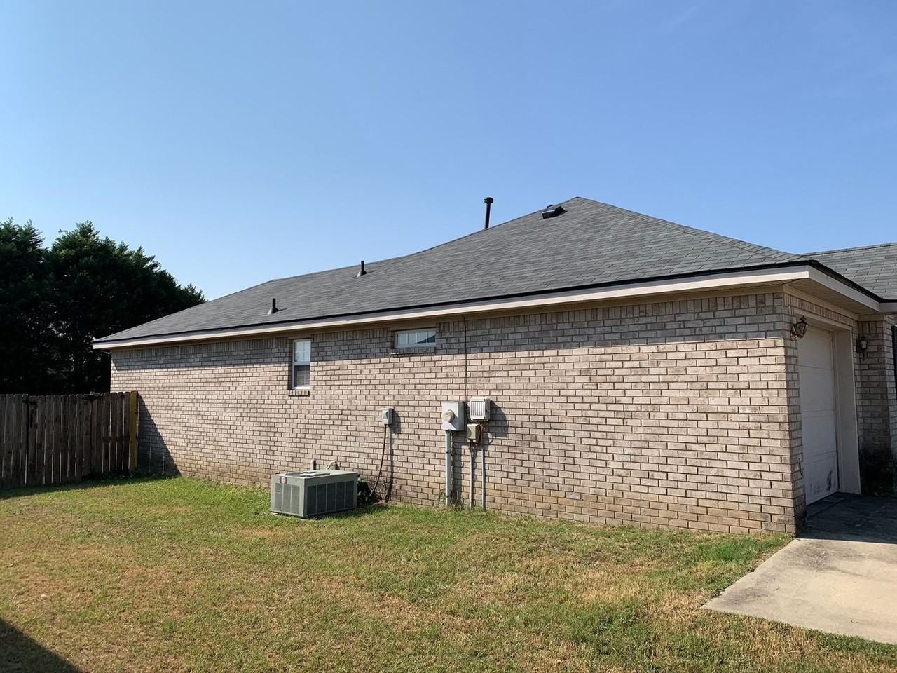 225 Taylor Cir - Photo 2 of 18