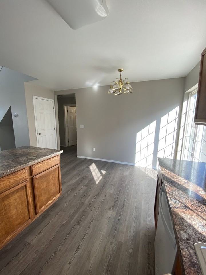 1915 Cornell Ave - Photo 6 of 19