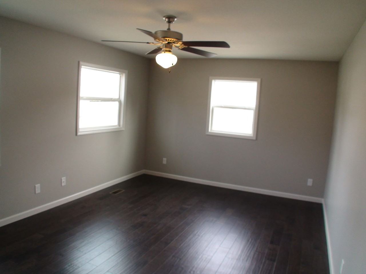 413 Hessel Blvd - Photo 3 of 16